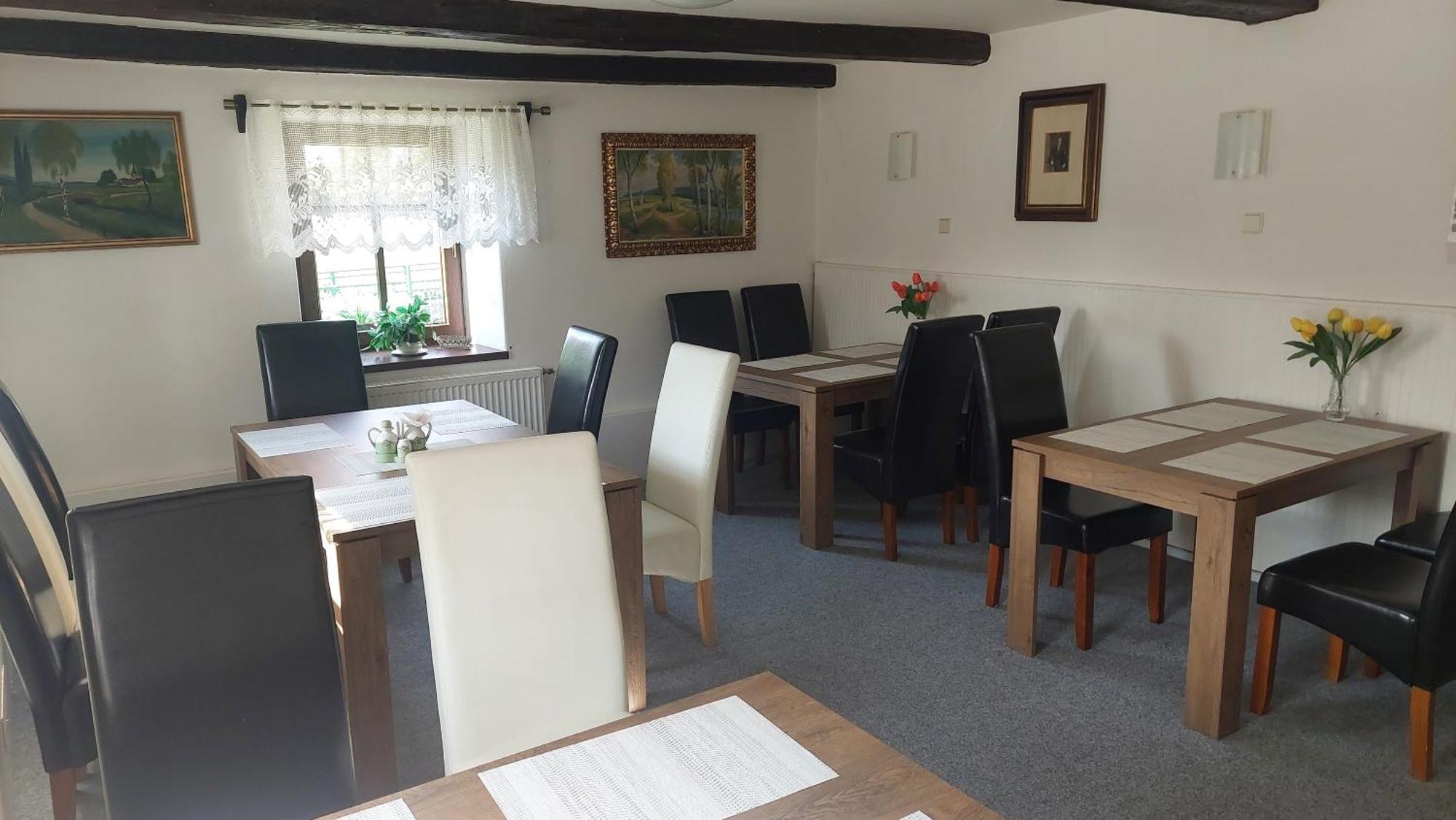 Penzion A Restaurace U Strnada Klatovy Kültér fotó